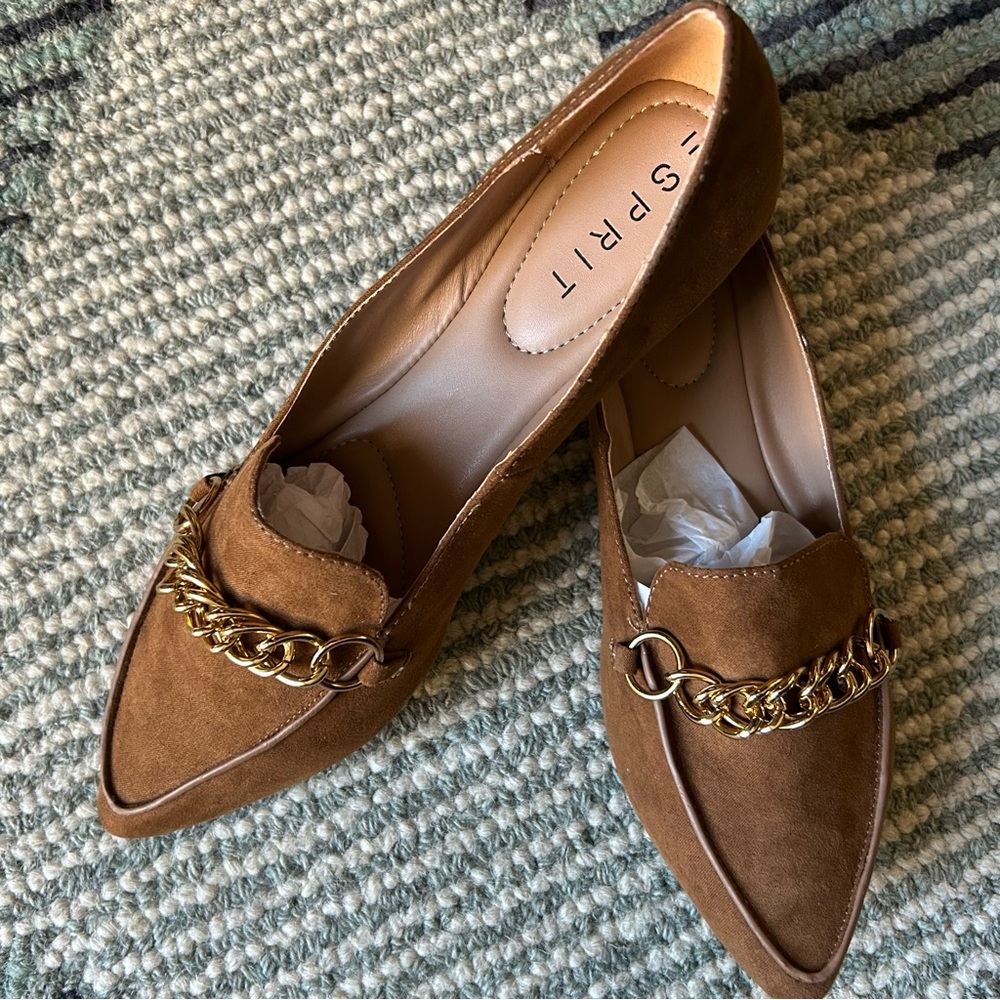 Esprit Tan Loafers with Gold Chain Accent